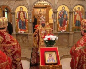 Высокопреосвященнейший Владыка Митрофан, архиепископ Луганский и Алчевский.